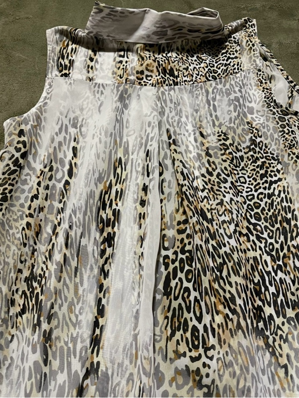 Linea Domani Sleeveless Leopard Print Blouse